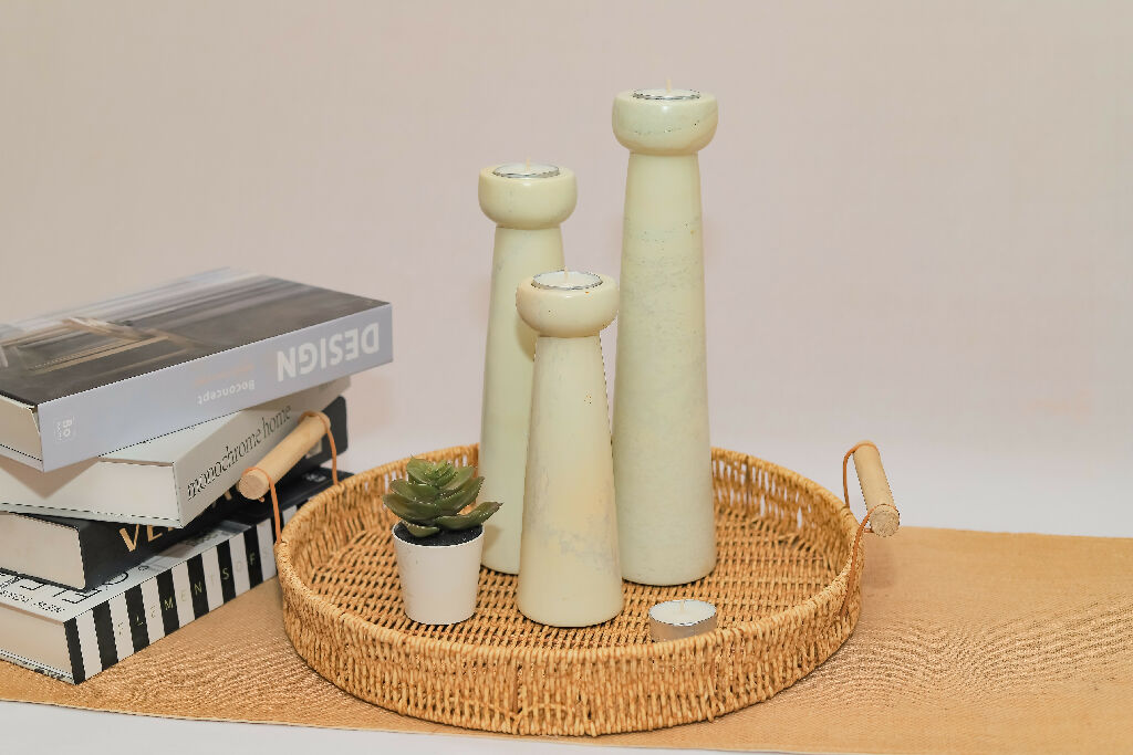 Short pillar candlesticks