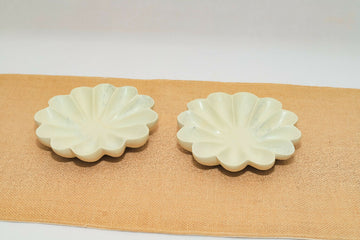 Lotus trinket dish (1)