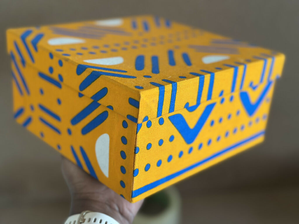 ankara-gift-box-corporate-event-gift-mawu-africa