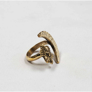 African Ring - Authentic African handicrafts | Clothing, bags, painting, toys & more - CULTURE HUB by Muthoni Unchained