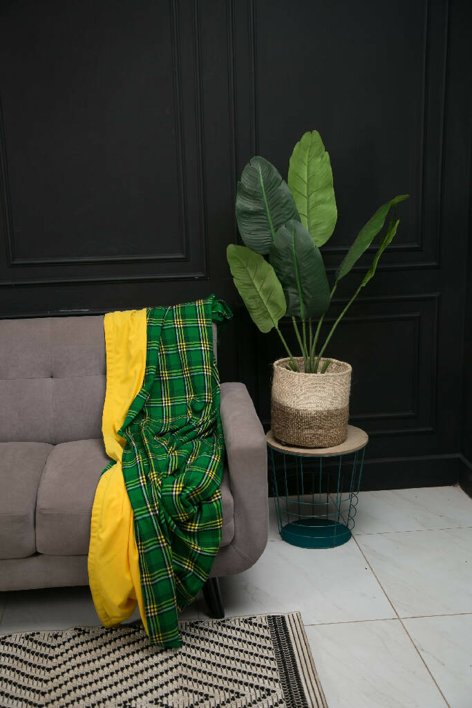 Picnic Blanket | Maasai Fleece Blanket - Mawu Africa