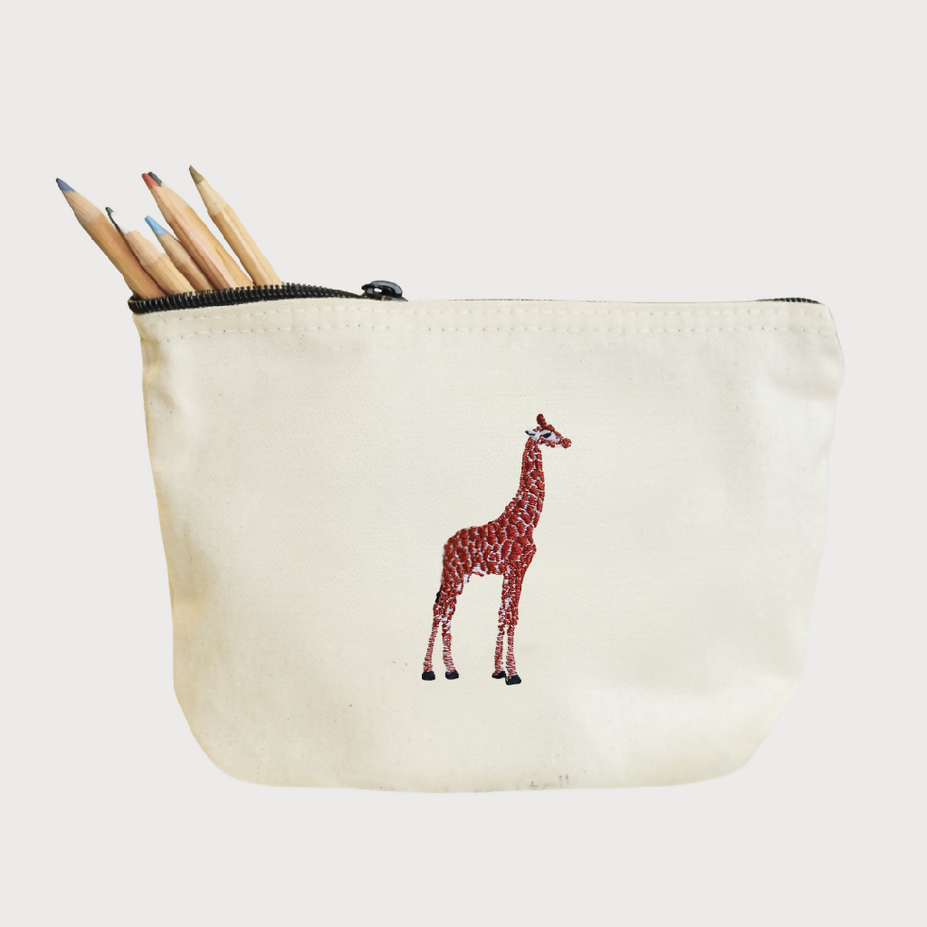 Giraffe make up pouch (2)