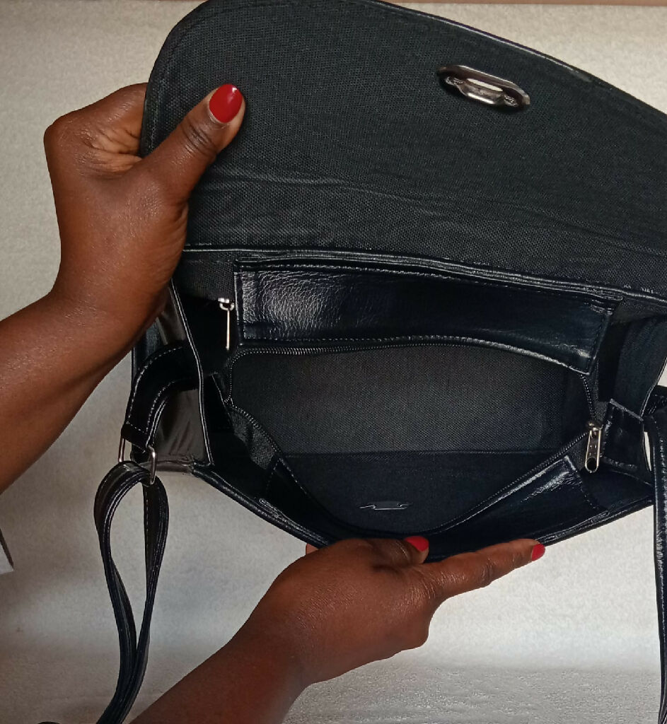 Hand-Beaded Flap Crossbody Bag | Black - Mawu Africa