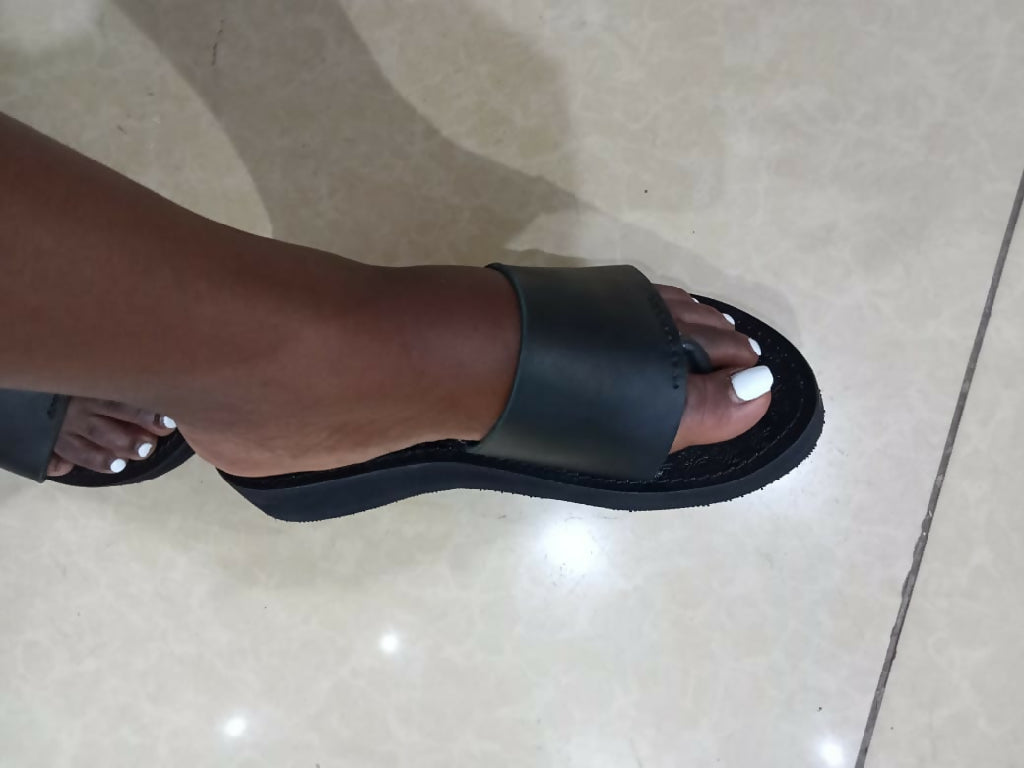 Plain leather wedge sandals - Mawu Africa