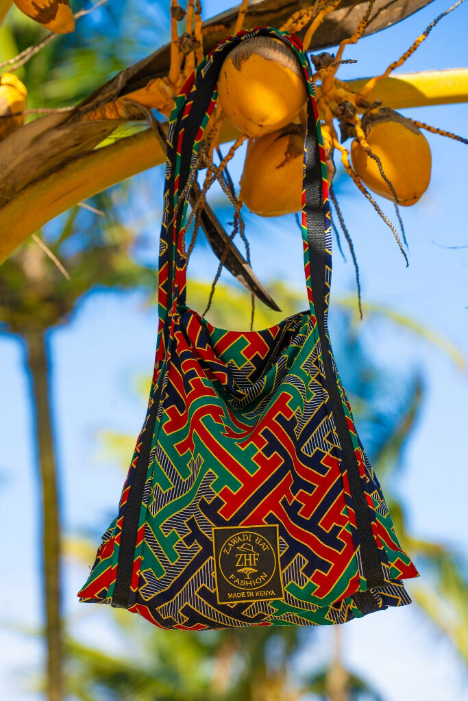 Zamu Beach Bag — African Print Travel Bag - Mawu Africa