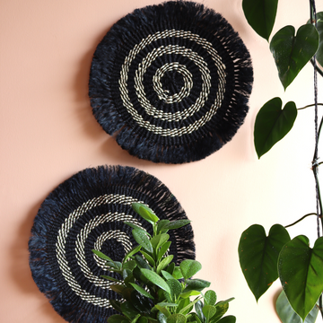 Placemats | Black and white circle pattern | Sisal mats with fringe