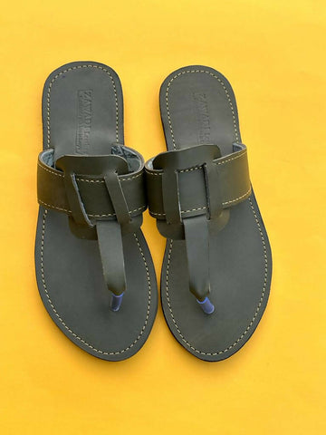 Oliver Kidjani | Green leather sandals
