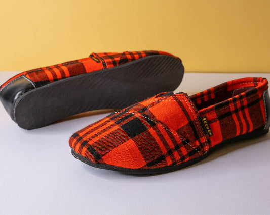 Red Hatua Men shoes